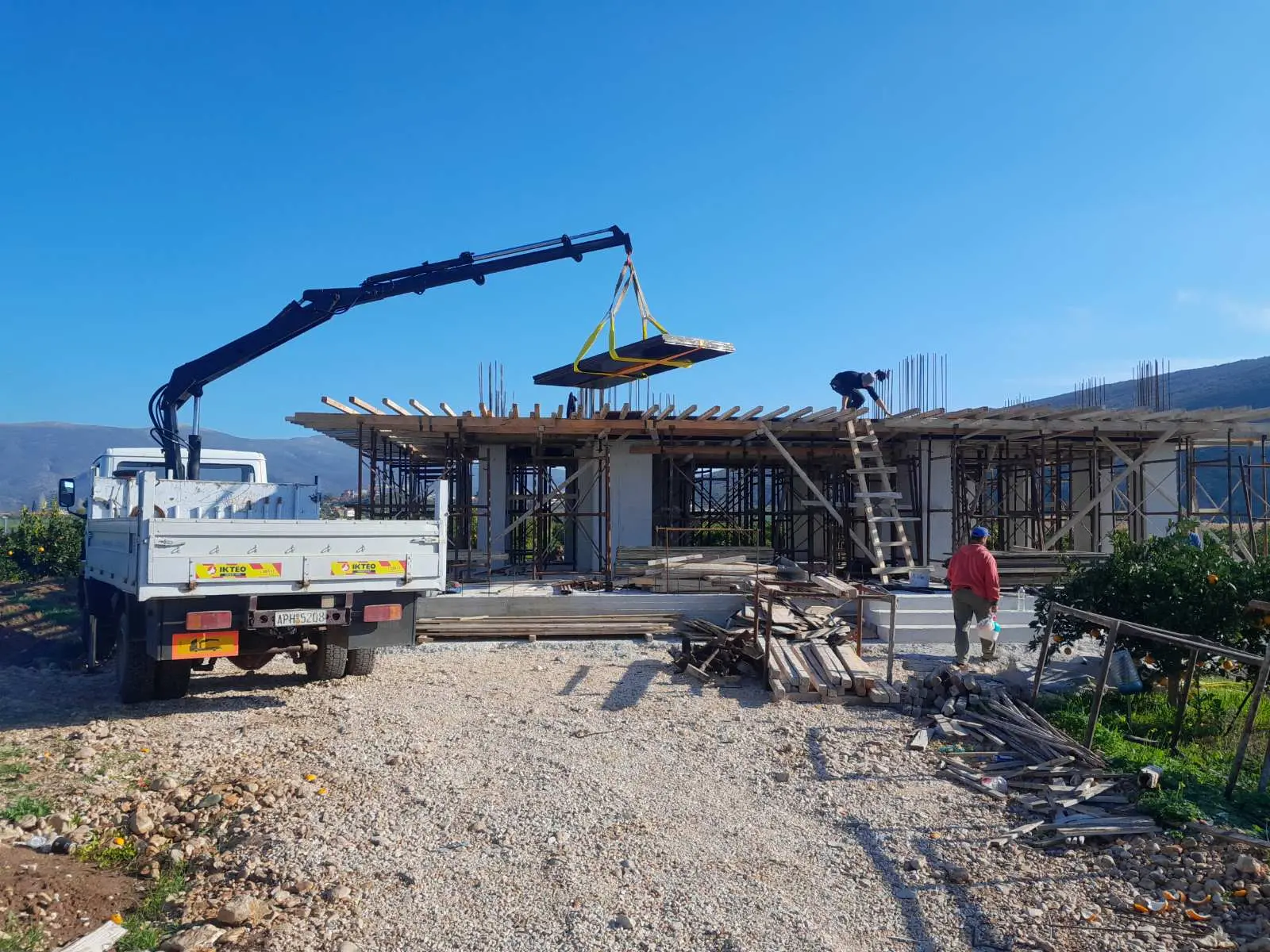 Σκυροδέτηση κατοικίας στα Ίρια